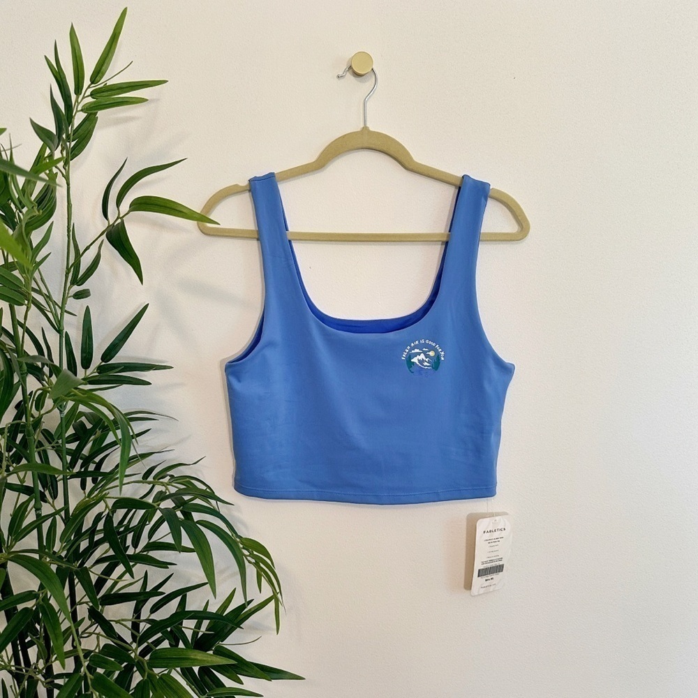 NWT fabletics fresh air Lydia built-in sports bra long line crop tank L - Picture 5 of 10
